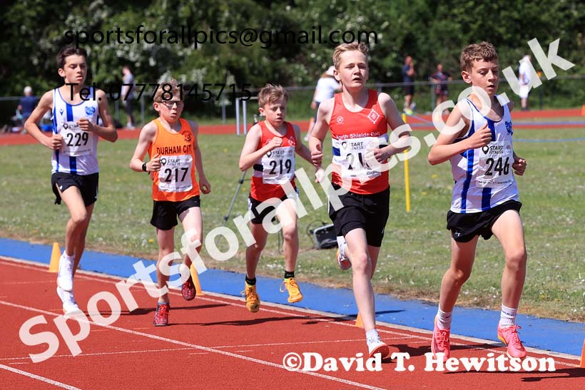 Boys under-15s 3000 metres, 2025 North Eastern Track and Field Champs., Shildon, County Durham. Photo: David T. Hewitson/Sports for All Pics